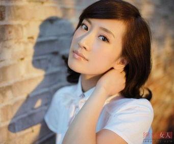 像李念的娱乐吃瓜博主,揭秘明星幕后生活，吃瓜群众狂欢时刻